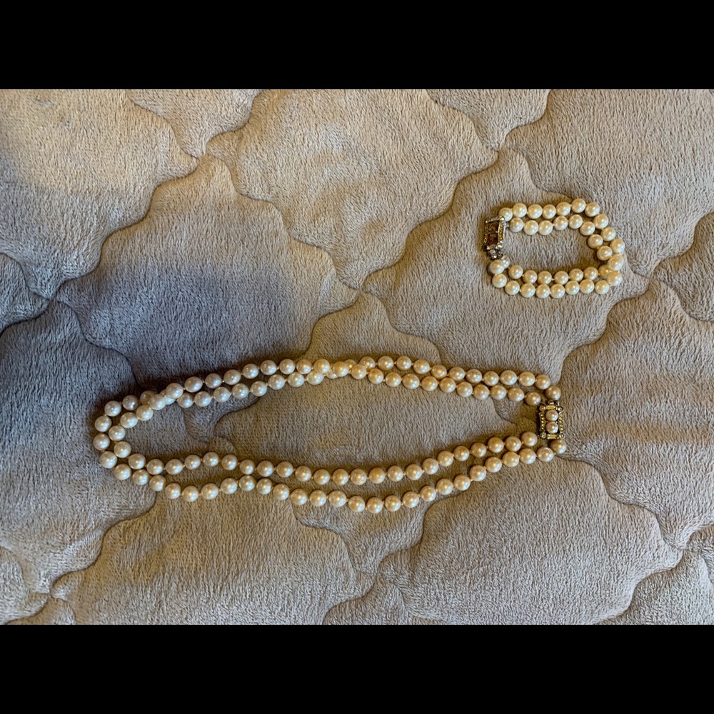 Double strand of pearls with match bracelet.